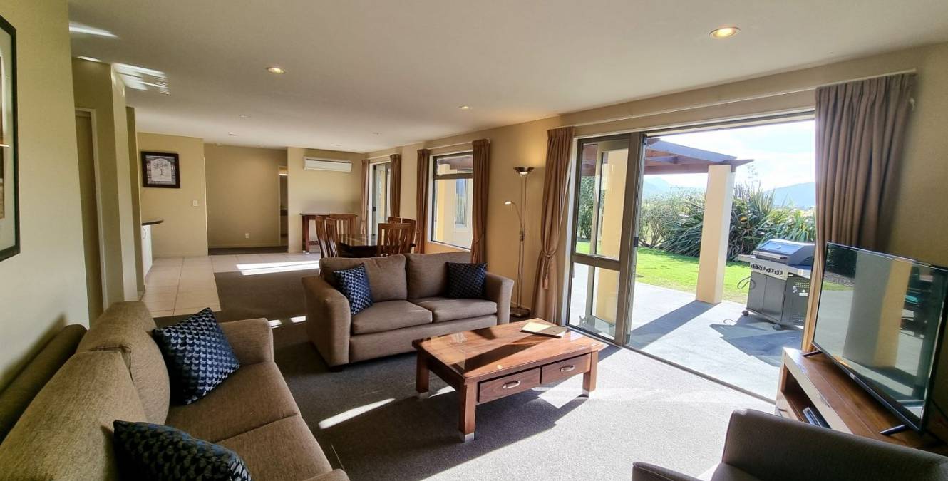 Three Bedroom Lodge Living Room